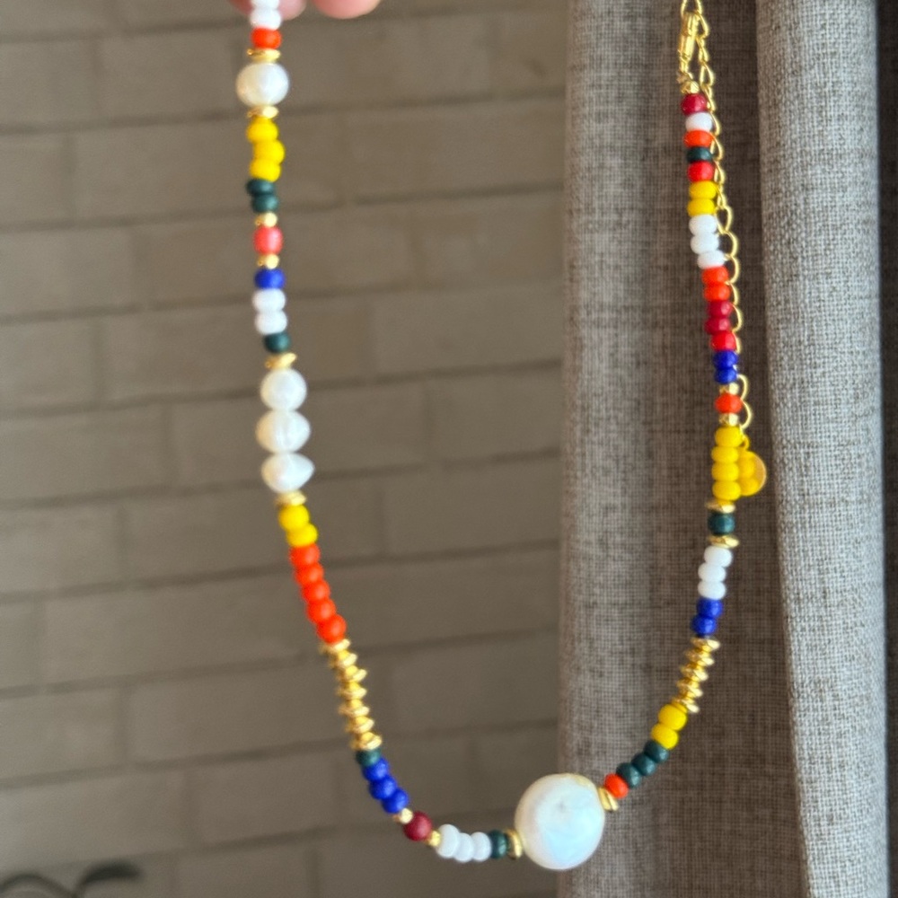 New Mayamar Colorful Beaded Necklace with fresh water pearls - Picture 5 of 8